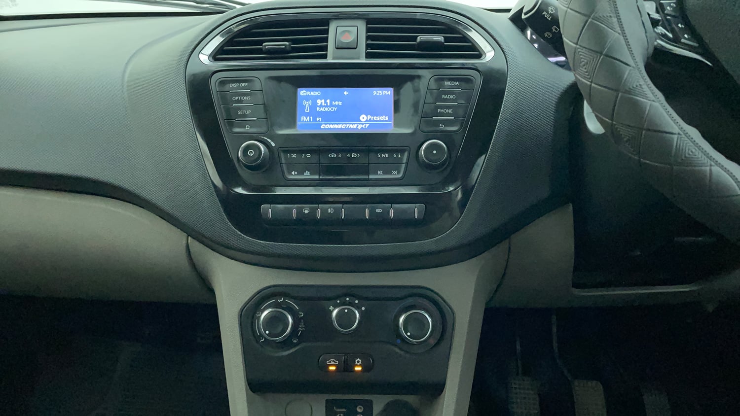 Used 2018 Tata Tiago Revotron XZ Petrol Manual interior MUSIC SYSTEM & AC CONTROL VIEW
