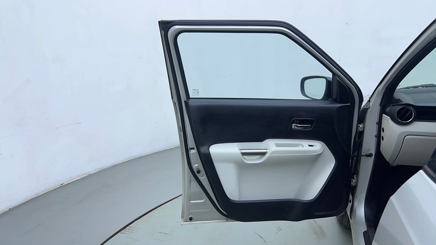 Used 2018 Maruti Suzuki Ignis Delta 1.2 AMT Petrol Automatic interior LEFT FRONT DOOR OPEN VIEW