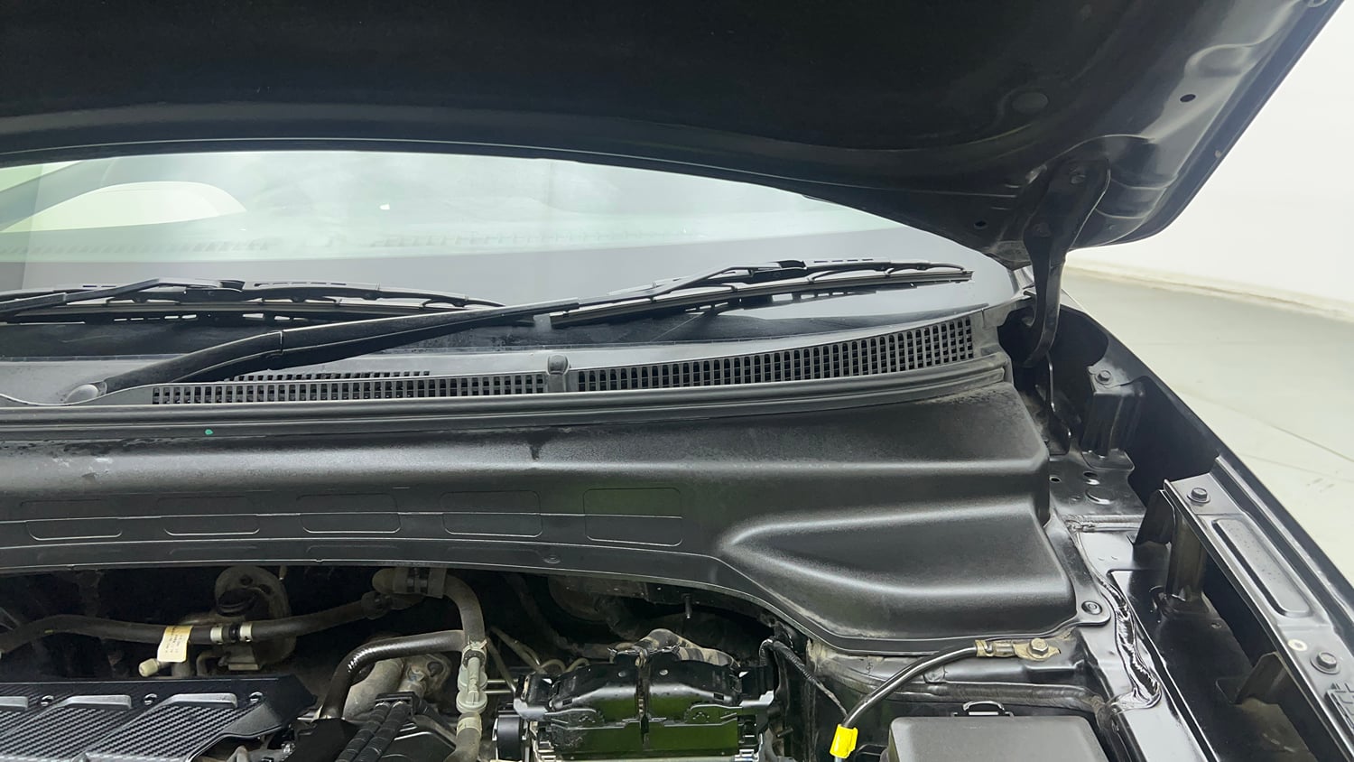 Used 2020 Hyundai Creta SX 1.5 Petrol IVT Petrol Automatic engine ENGINE LEFT SIDE HINGE & APRON VIEW