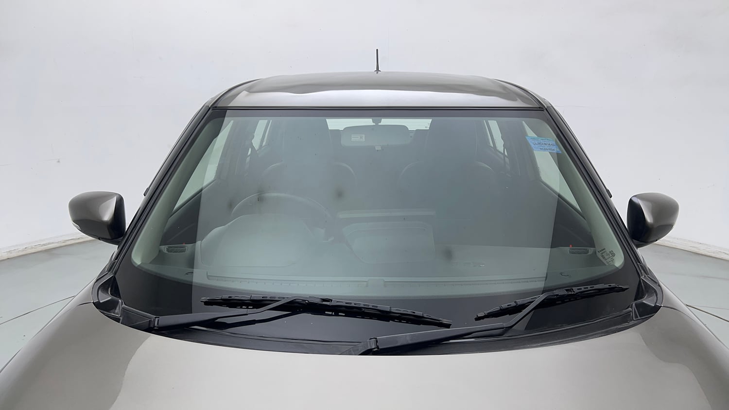 Used 2024 Maruti Suzuki Swift VXi (O) AMT Petrol Automatic exterior FRONT WINDSHIELD VIEW