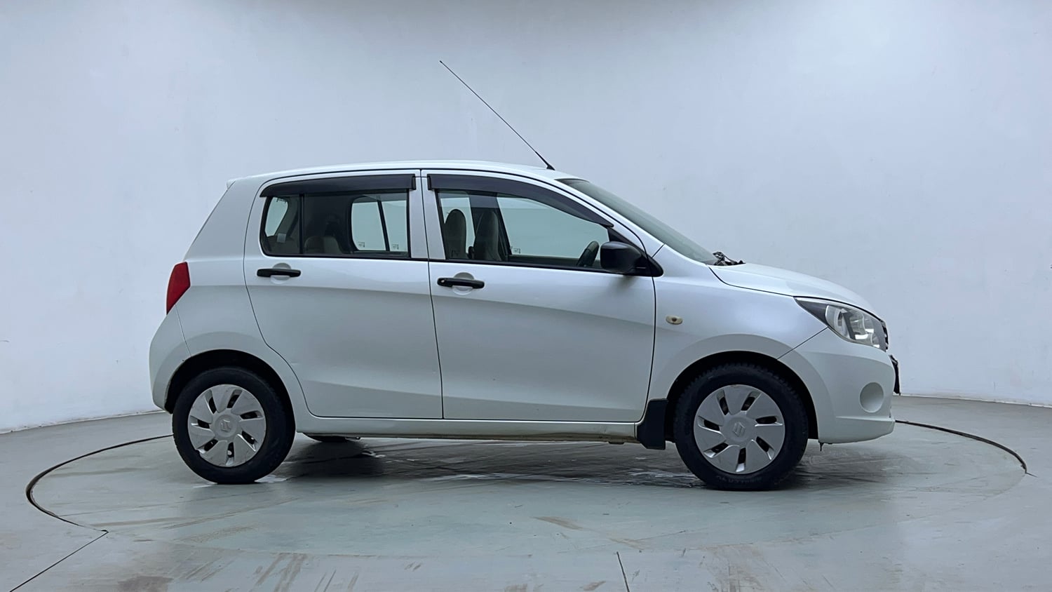 Used 2014 Maruti Suzuki Celerio VXi Petrol Manual exterior RIGHT SIDE VIEW
