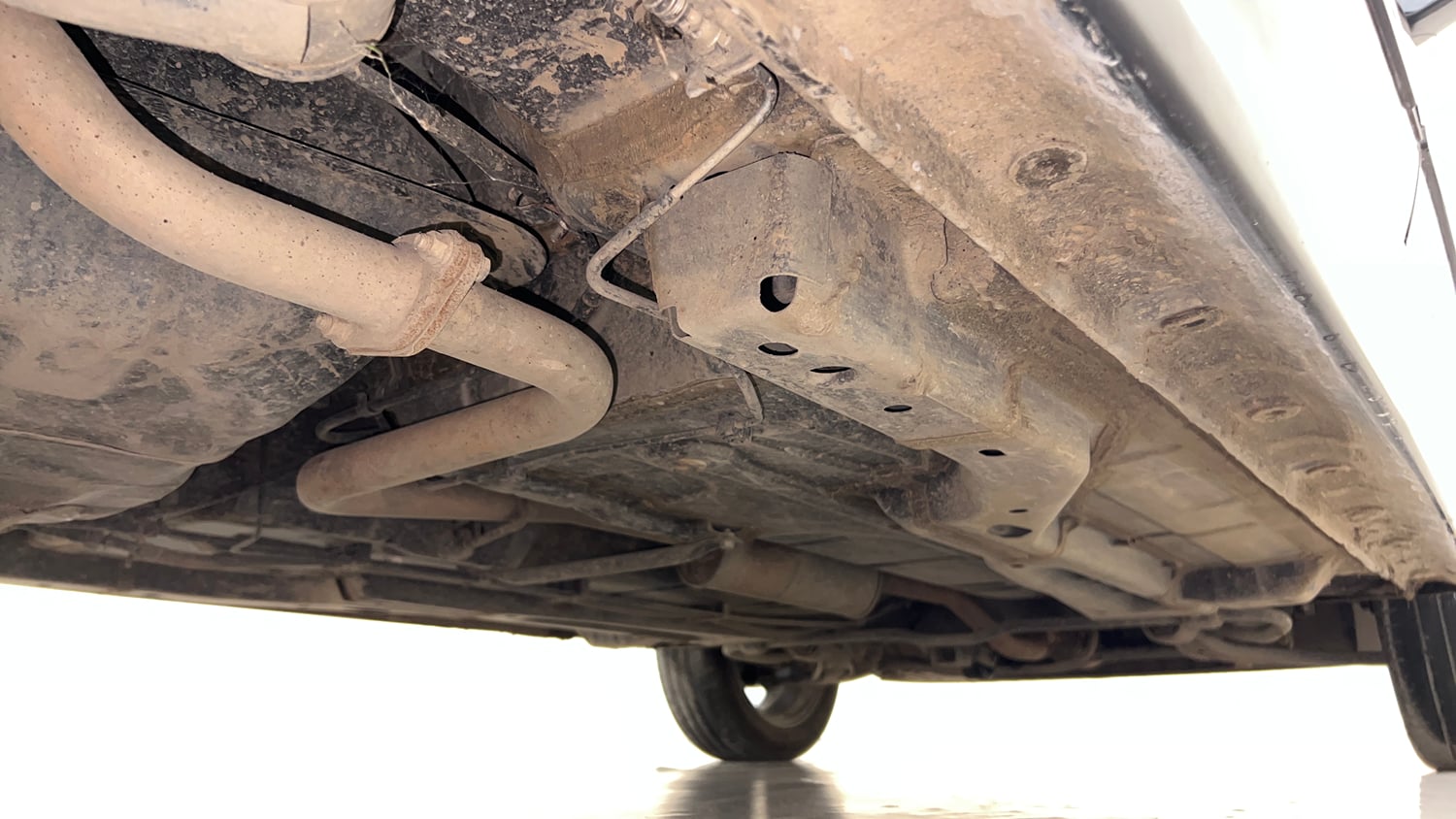 Used 2023 Tata Tiago XZA Plus Petrol Automatic extra REAR RIGHT UNDERBODY VIEW