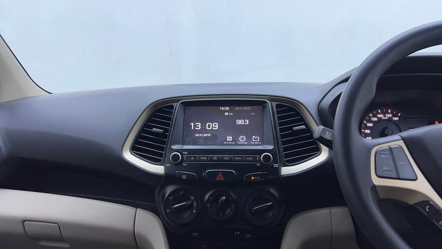 Used 2019 Hyundai Santro Sportz CNG Cng Manual interior MUSIC SYSTEM & AC CONTROL VIEW
