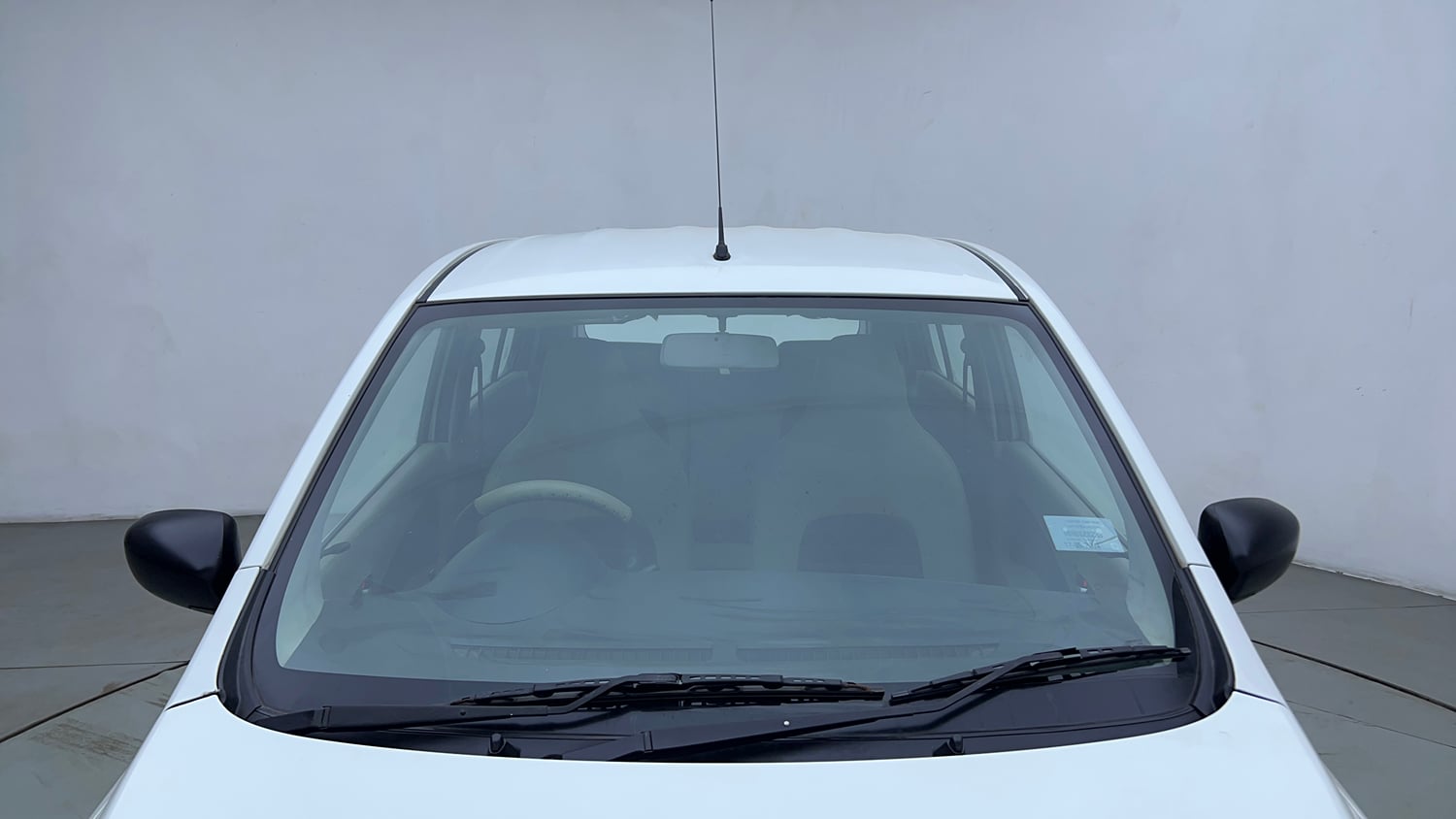 Used 2014 Maruti Suzuki Celerio VXi Petrol Manual exterior FRONT WINDSHIELD VIEW