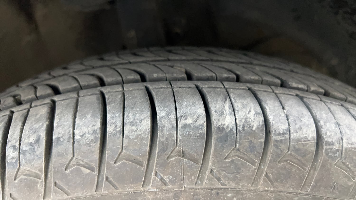 Used 2019 Maruti Suzuki Dzire VDi AMT Diesel Automatic tyres RIGHT FRONT TYRE TREAD VIEW