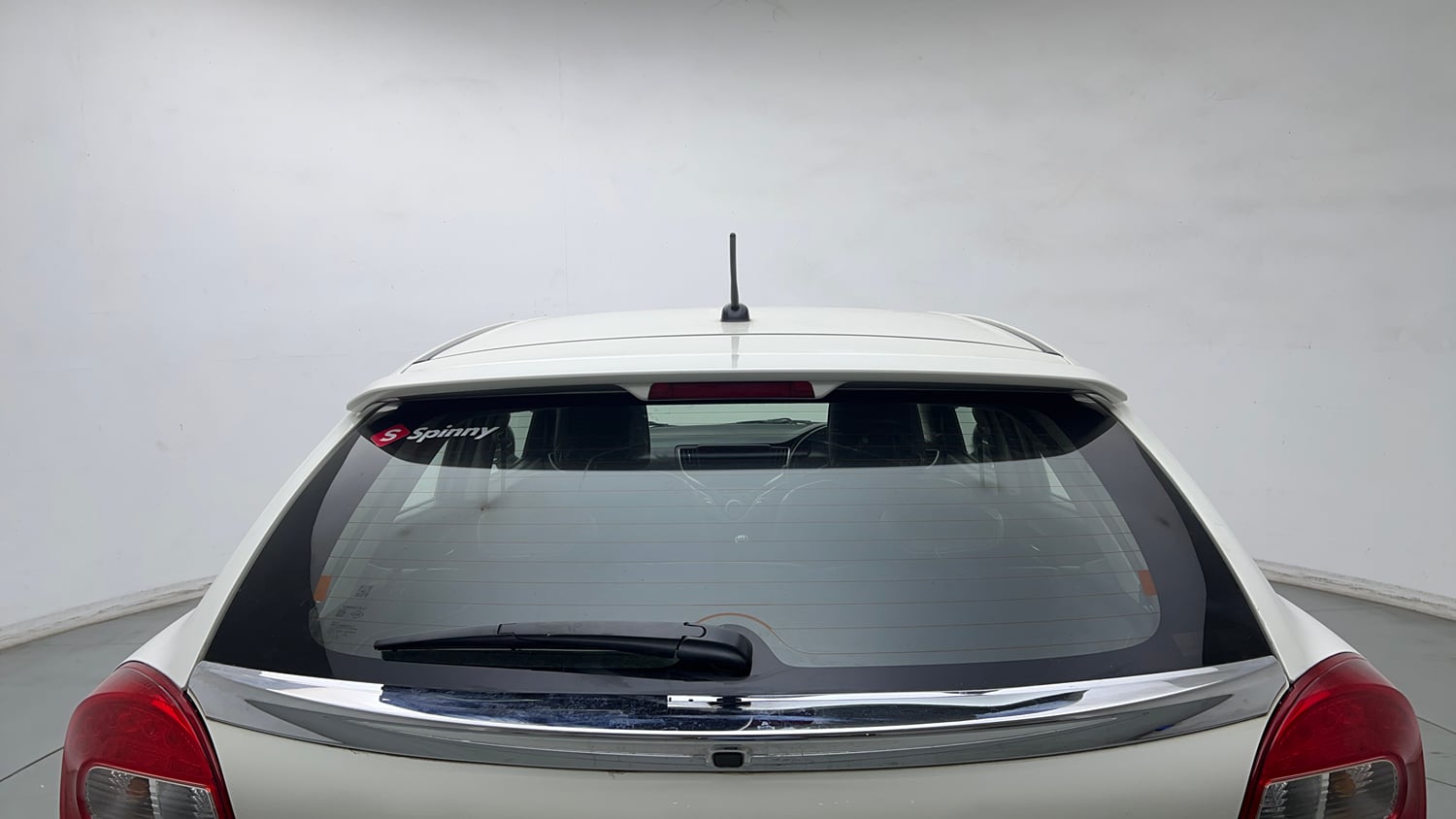 Used 2021 Maruti Suzuki Baleno Delta Petrol Manual exterior BACK WINDSHIELD VIEW