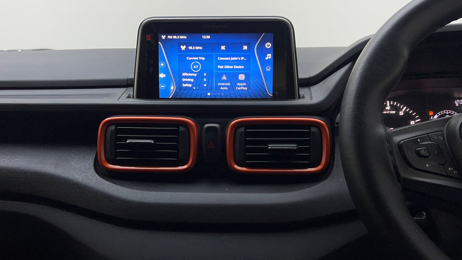 Used 2022 Tata Punch Adventure MT Petrol Manual top_features Integrated (in-dash) music system
