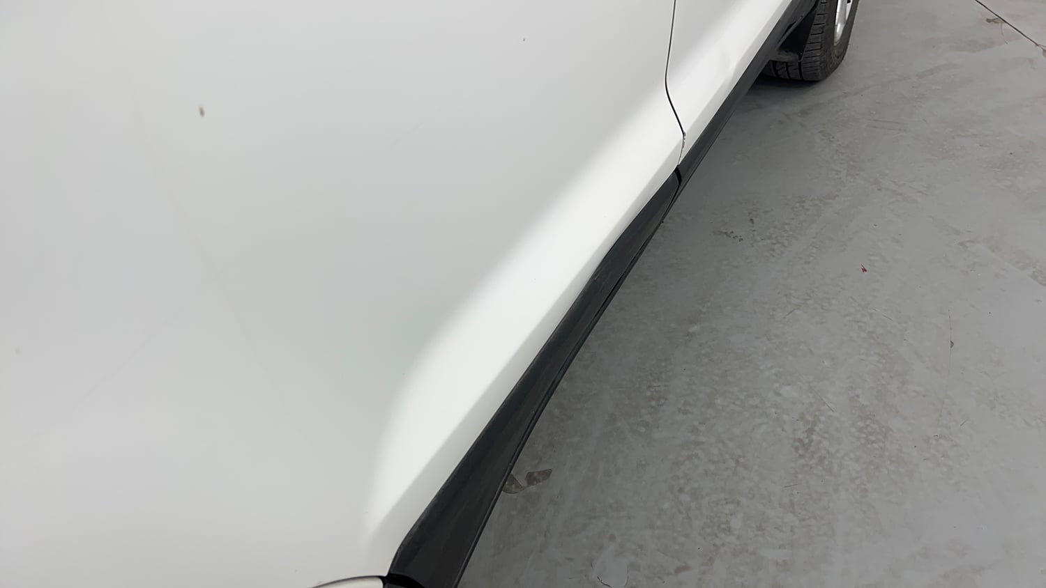 Used 2018 Ford EcoSport Titanium + 1.5L Ti-VCT AT Petrol Automatic dents MINOR SCRATCH