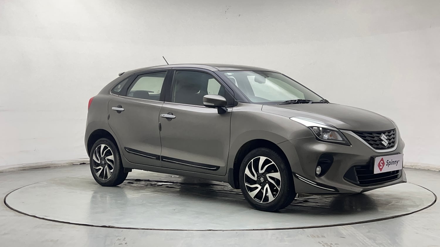 Used 2021 Maruti Suzuki Baleno Zeta Petrol Manual exterior RIGHT FRONT CORNER VIEW