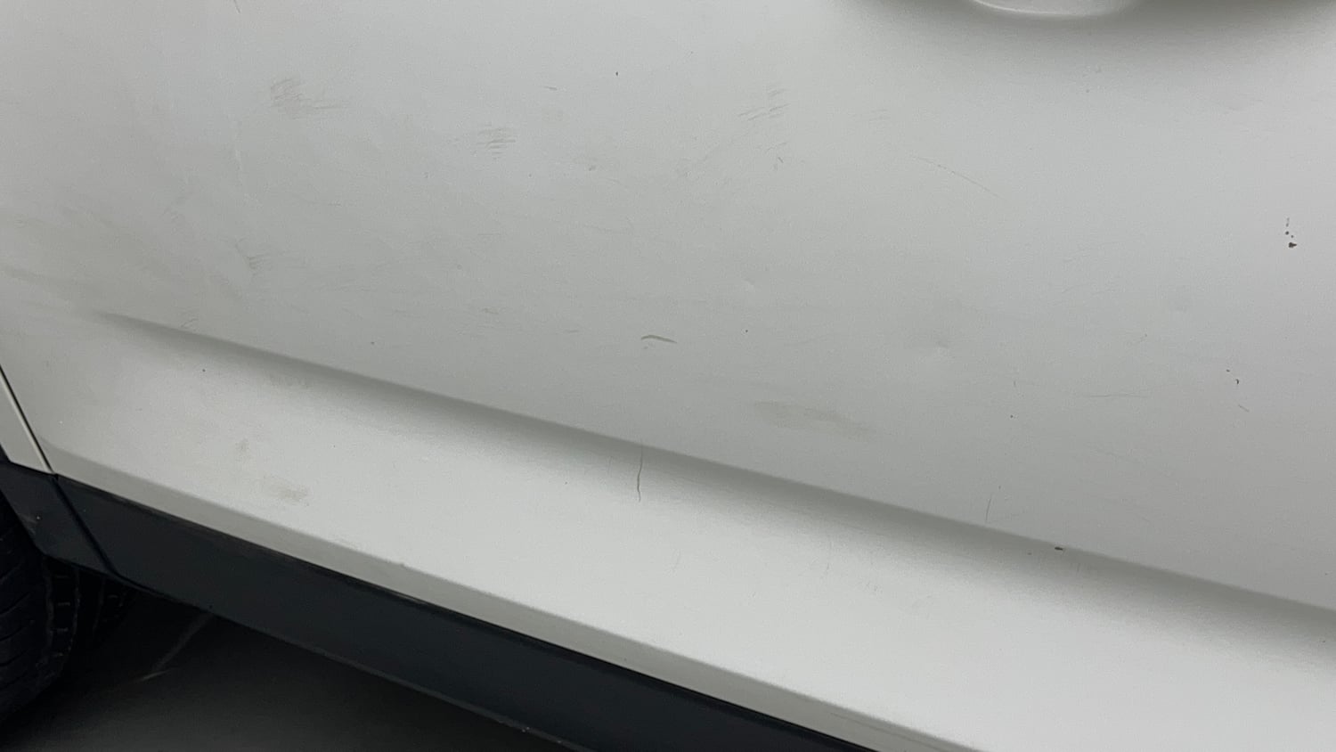 Used 2022 Tata Safari XTA Plus Diesel Automatic dents MINOR DENT