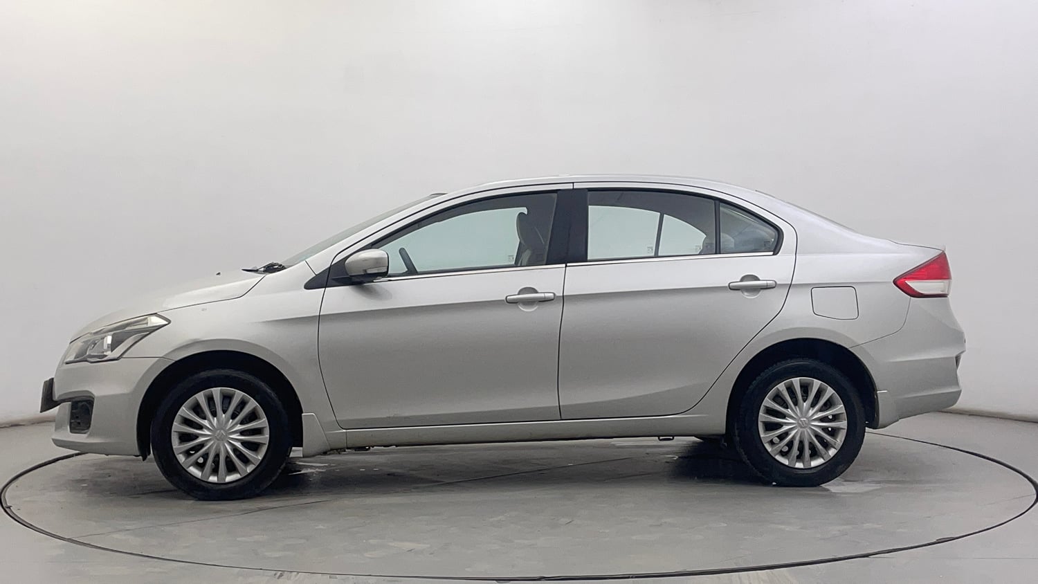 Used 2018 Maruti Suzuki Ciaz Delta 1.4 AT Petrol Automatic exterior LEFT SIDE VIEW