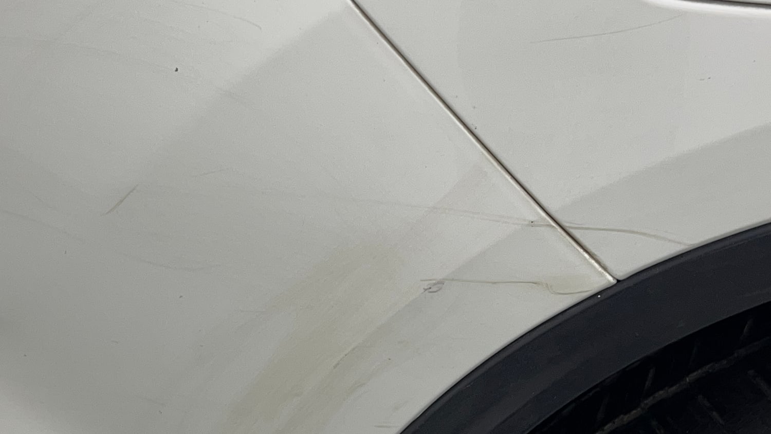 Used 2022 Tata Safari XTA Plus Diesel Automatic dents MINOR SCRATCH