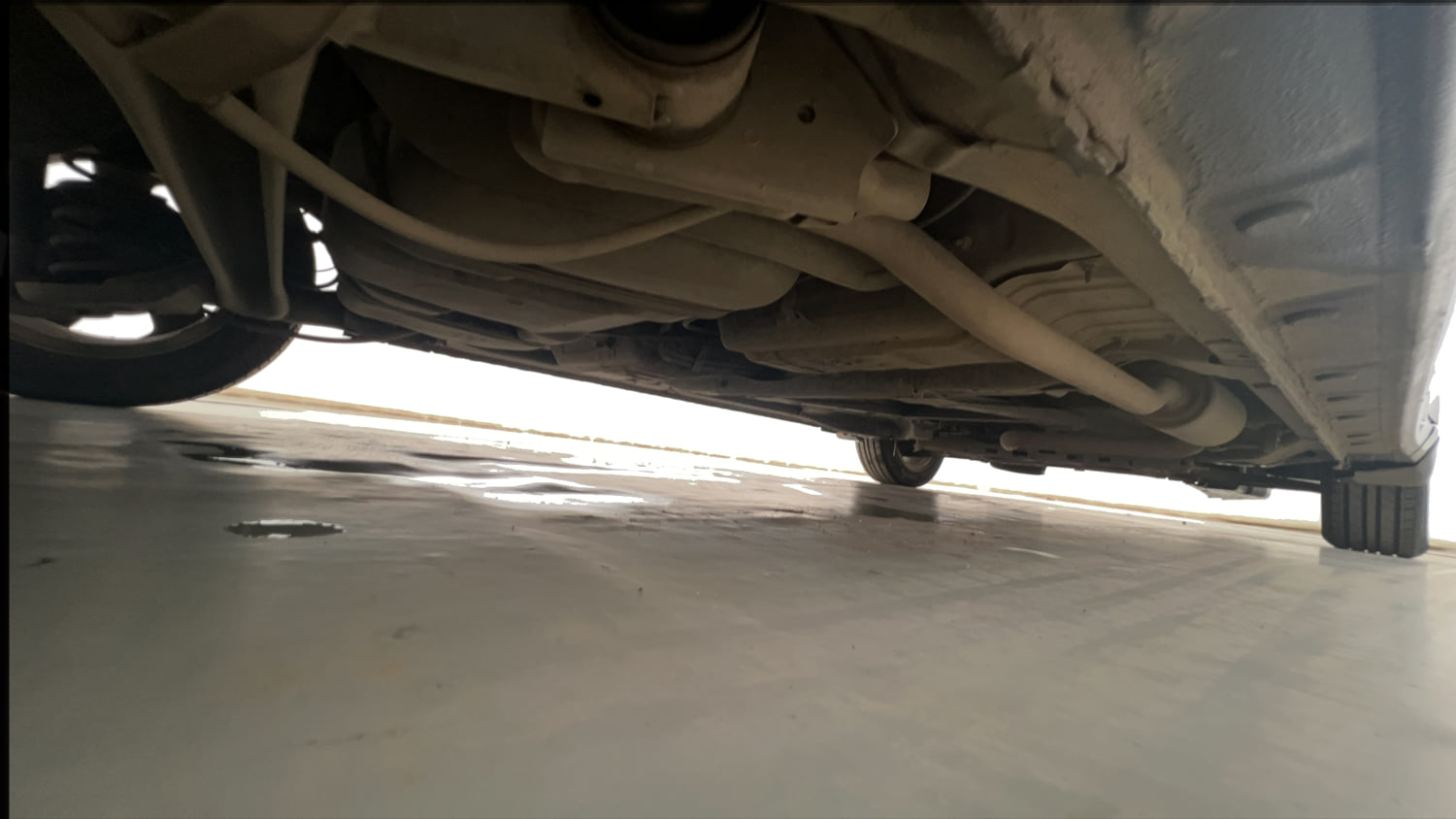 Used 2016 Honda City V Petrol Manual extra REAR RIGHT UNDERBODY VIEW