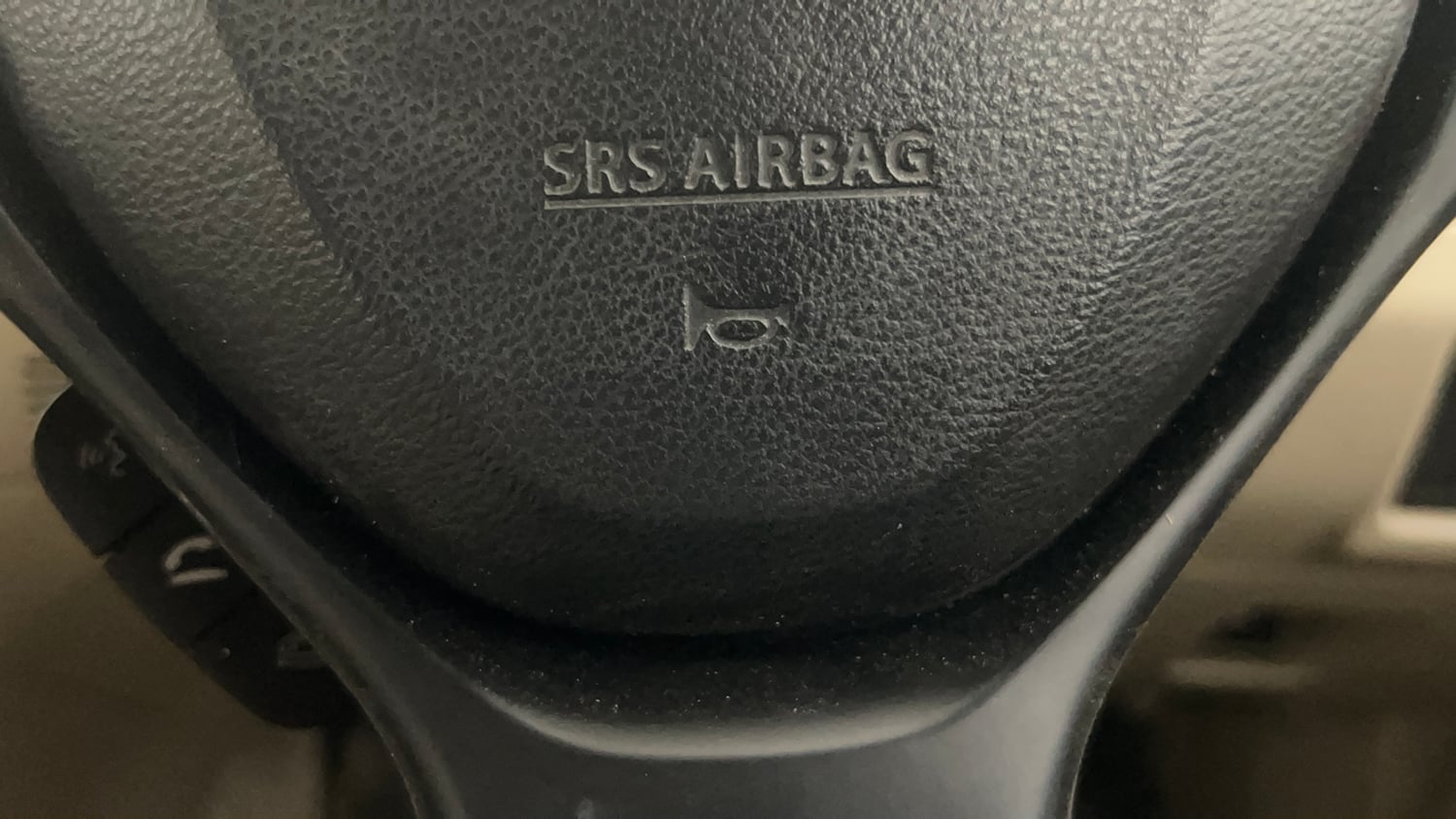 Used 2022 Maruti Suzuki Ciaz Alpha 1.5 Petrol Manual top_features Airbags
