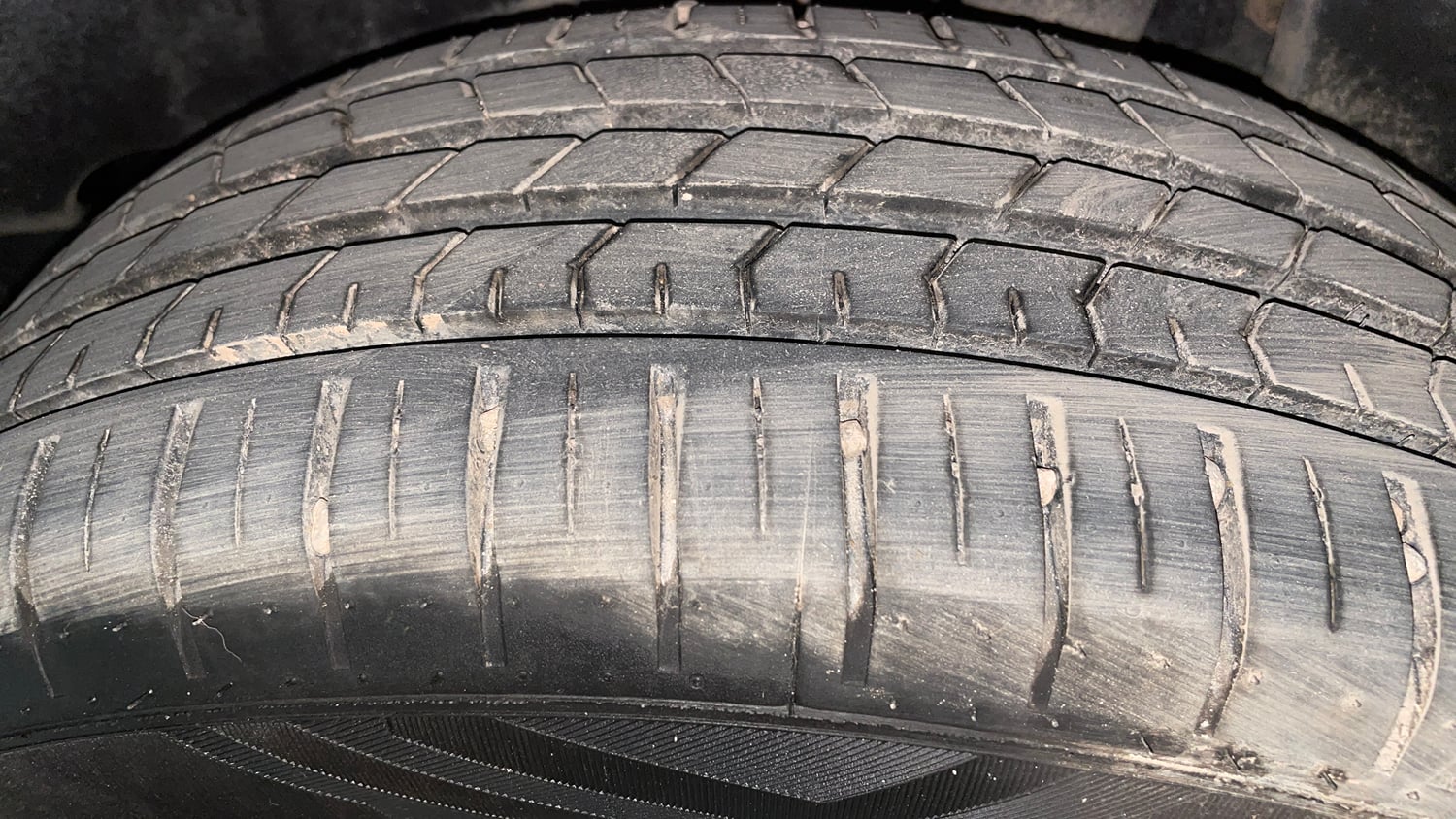 Used 2025 Toyota Glanza V AMT Petrol Automatic tyres LEFT REAR TYRE TREAD VIEW