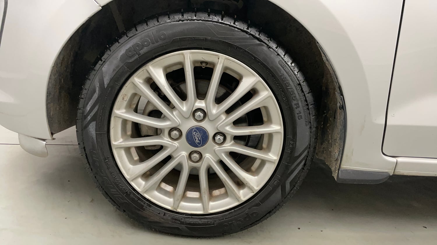 Used 2019 Ford Figo Aspire Titanium 1.2 Ti-VCT Petrol Manual tyres LEFT FRONT TYRE RIM VIEW
