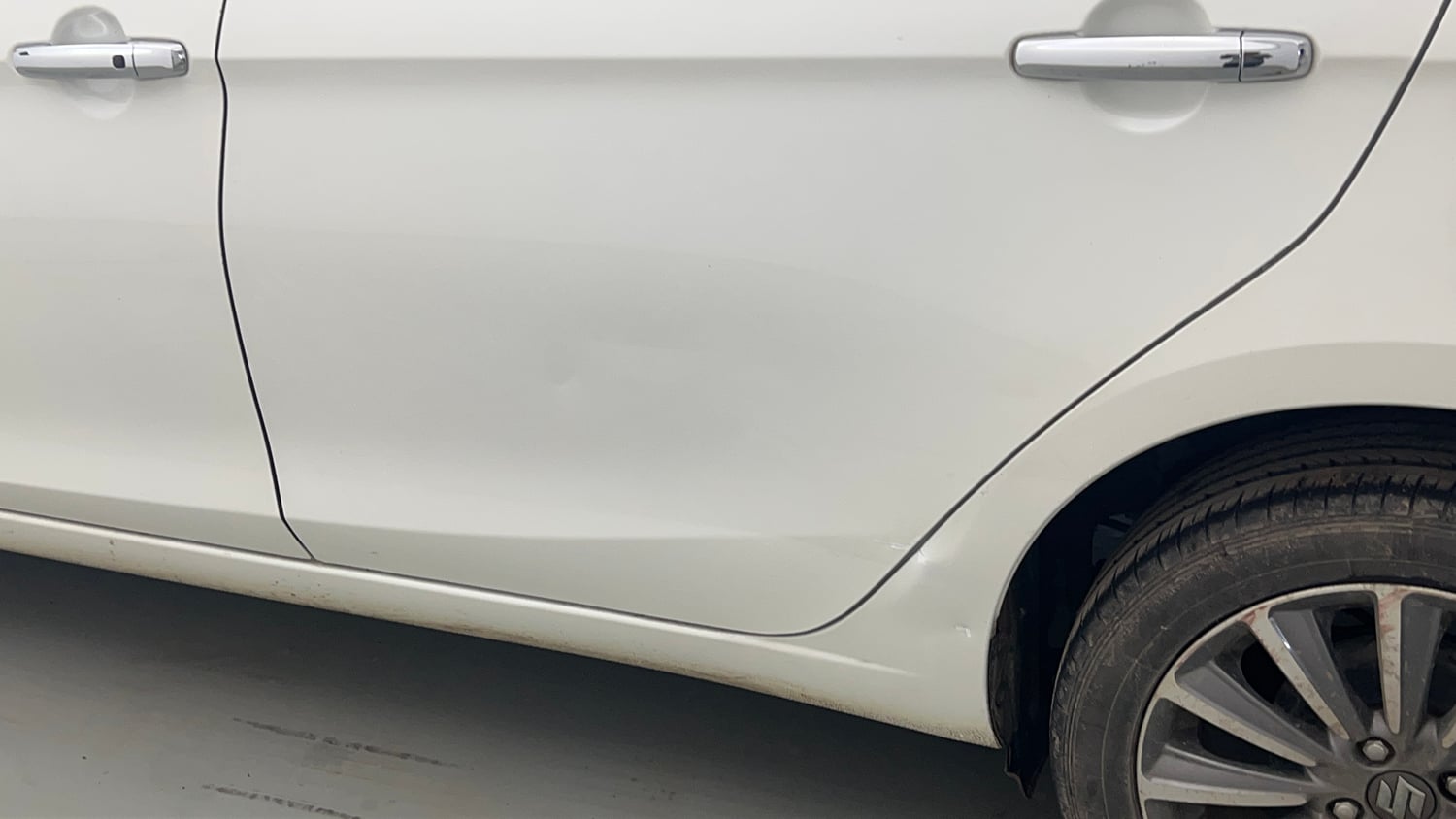 Used 2022 Maruti Suzuki Ciaz Alpha 1.5 Petrol Manual dents MINOR DENT