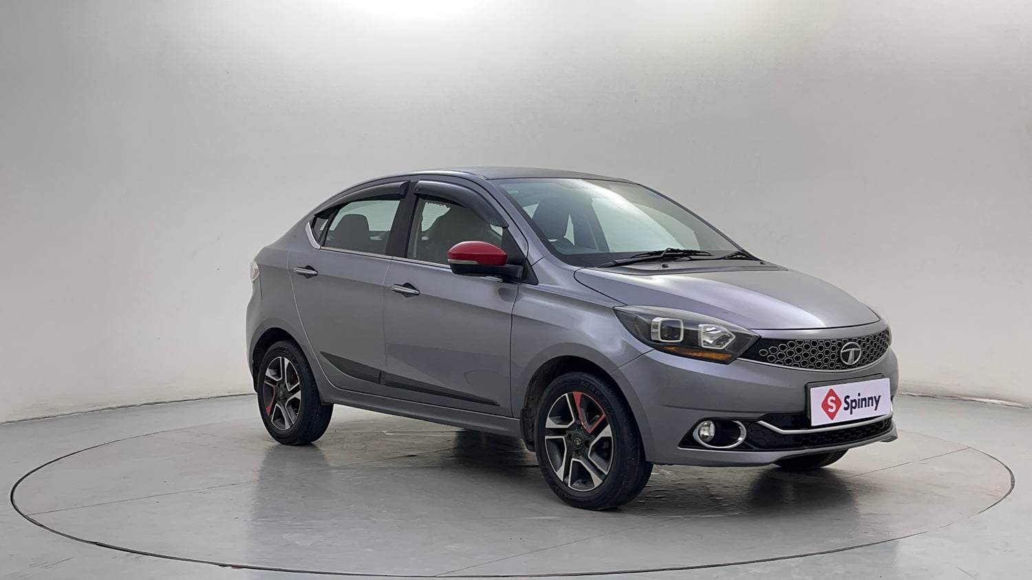 Used 2019 Tata Tigor Revotron XZ+ Petrol Manual exterior RIGHT FRONT CORNER VIEW