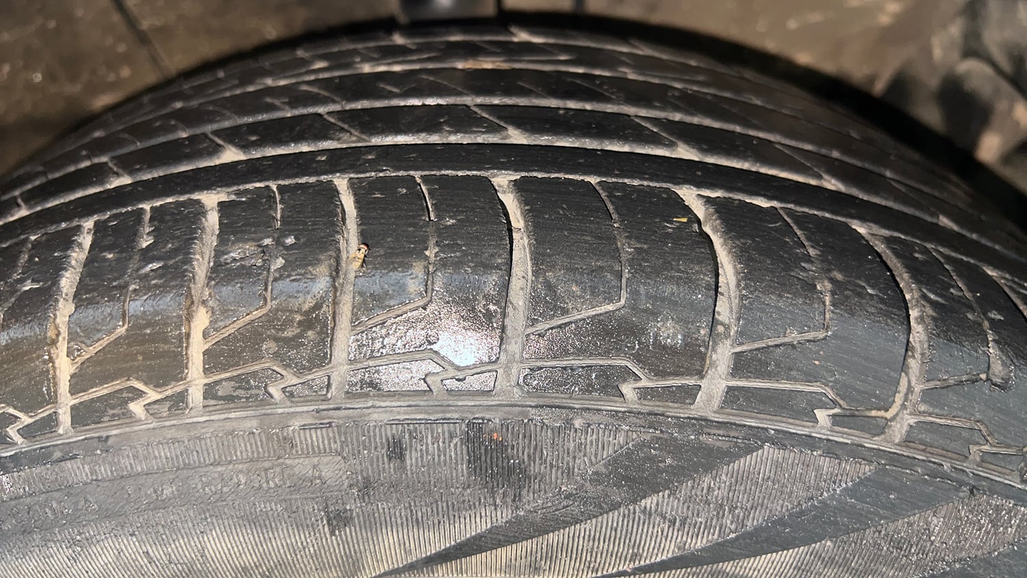 Used 2020 Hyundai Creta SX 1.5 Petrol IVT Petrol Automatic tyres RIGHT FRONT TYRE TREAD VIEW