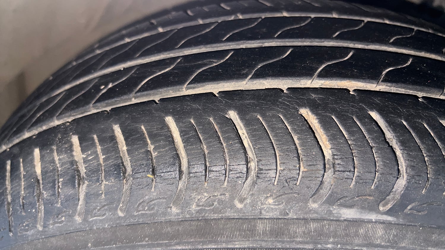 Used 2017 Honda Jazz SV Petrol Petrol Manual tyres RIGHT FRONT TYRE TREAD VIEW