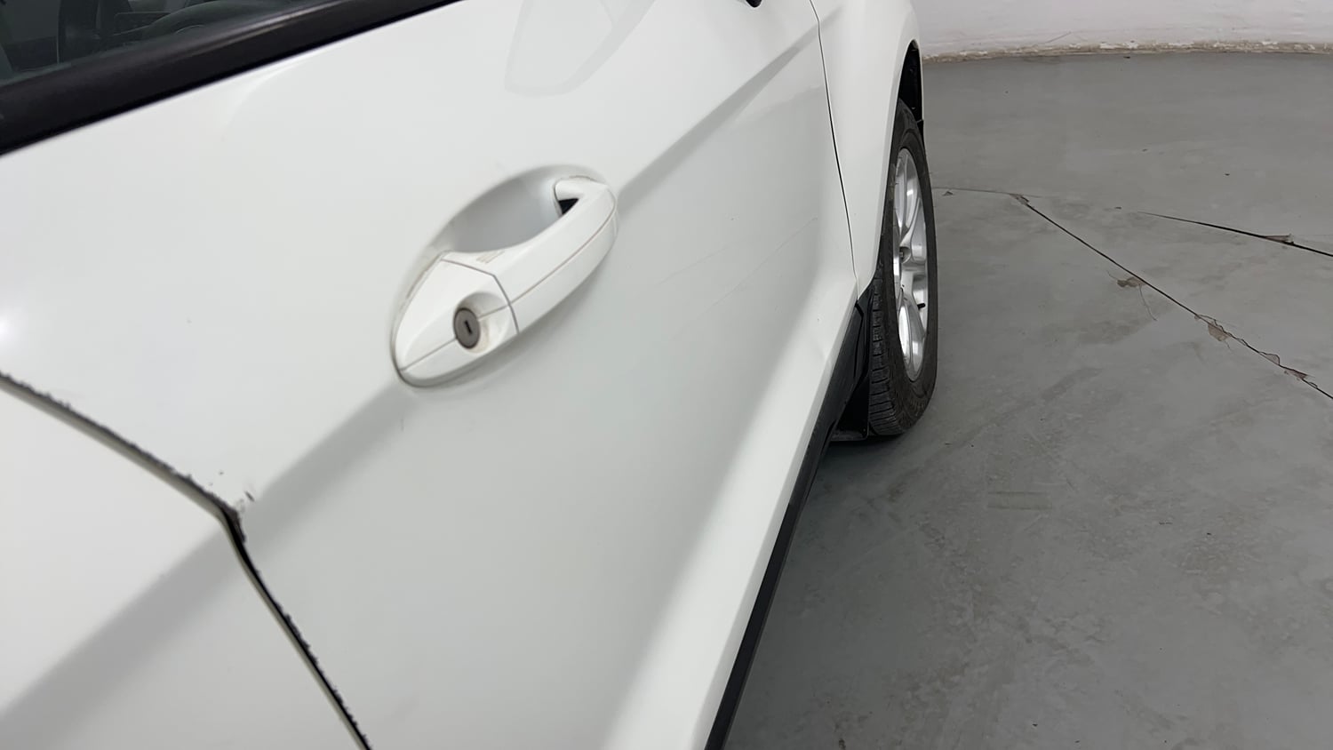 Used 2018 Ford EcoSport Titanium + 1.5L Ti-VCT AT Petrol Automatic dents MINOR SCRATCH