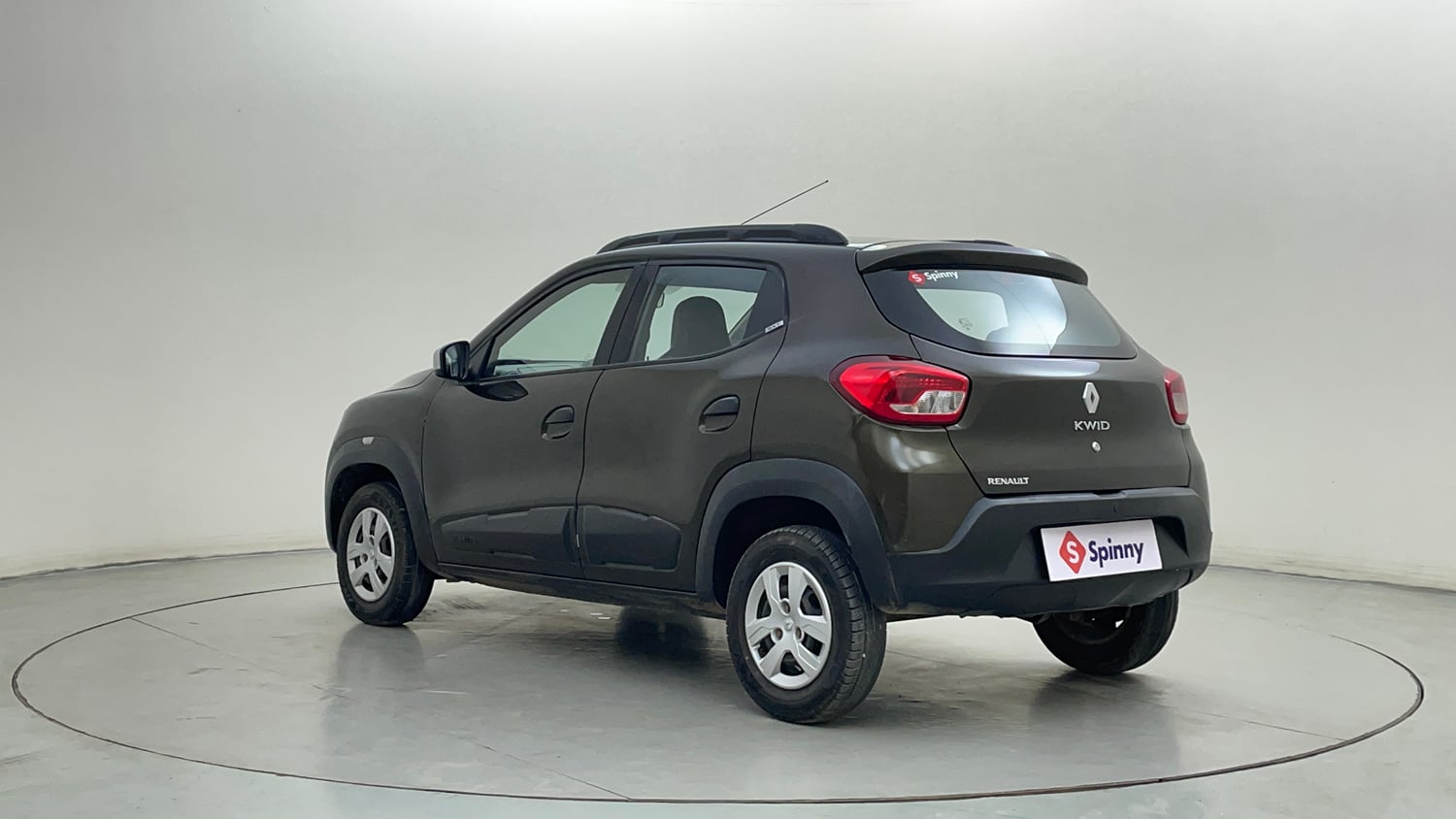 Used 2016 Renault Kwid 1.0 RXT Petrol Manual exterior LEFT REAR CORNER VIEW