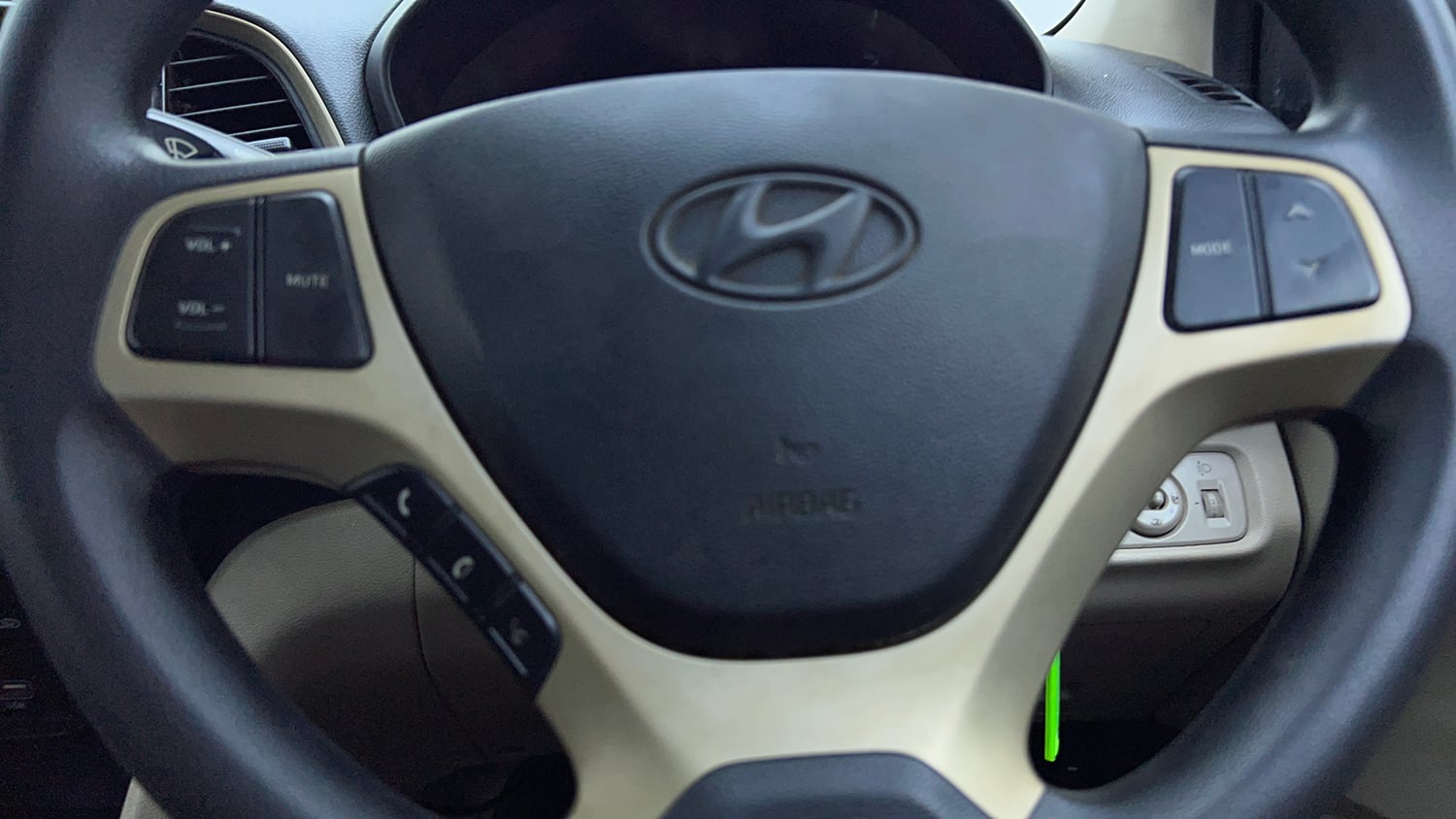 Used 2019 Hyundai Santro Sportz CNG Cng Manual top_features Airbags