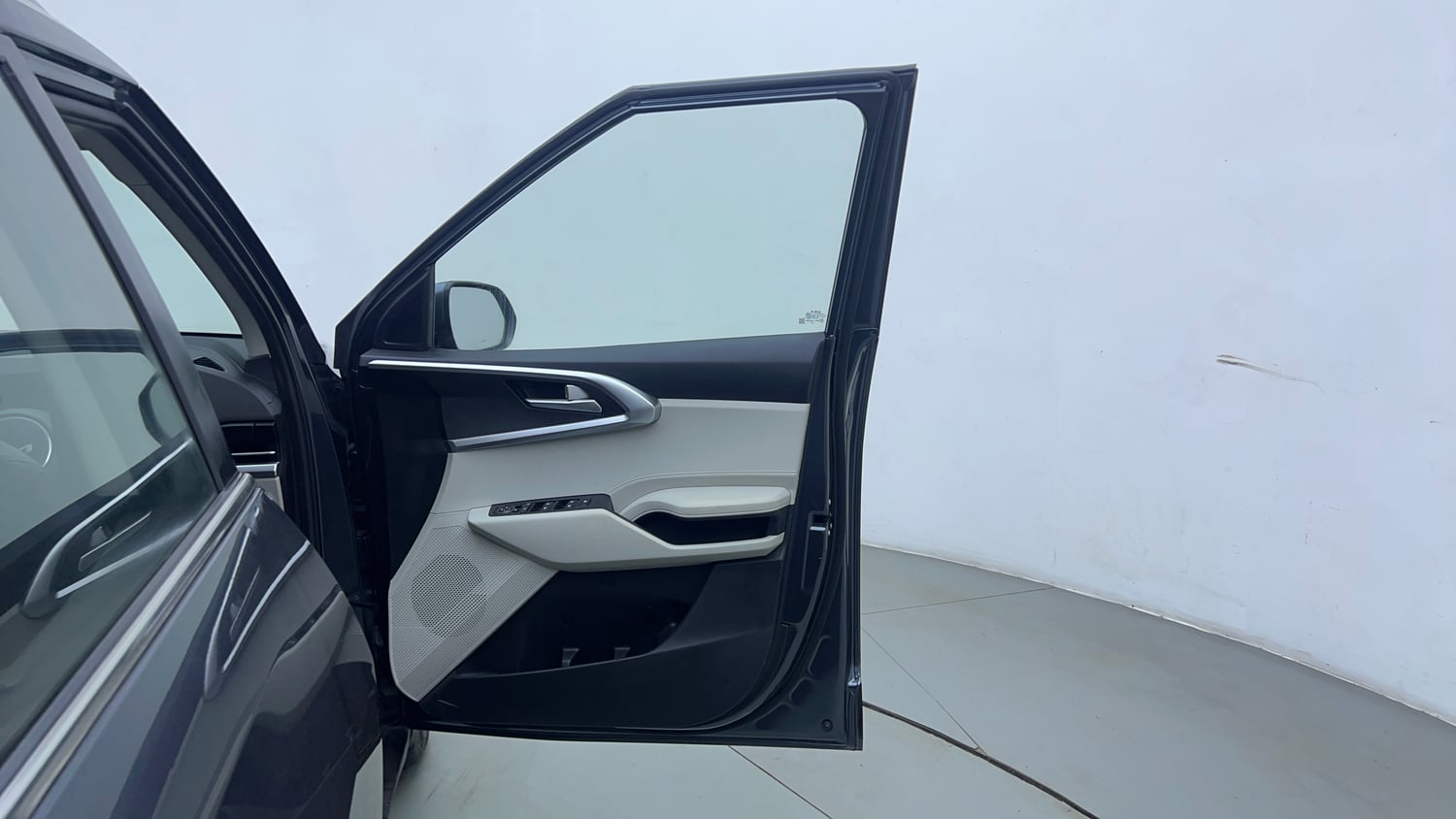 Used 2022 Kia Carens Prestige Plus 1.4 Petrol MT 7 STR Petrol Manual interior RIGHT FRONT DOOR OPEN VIEW