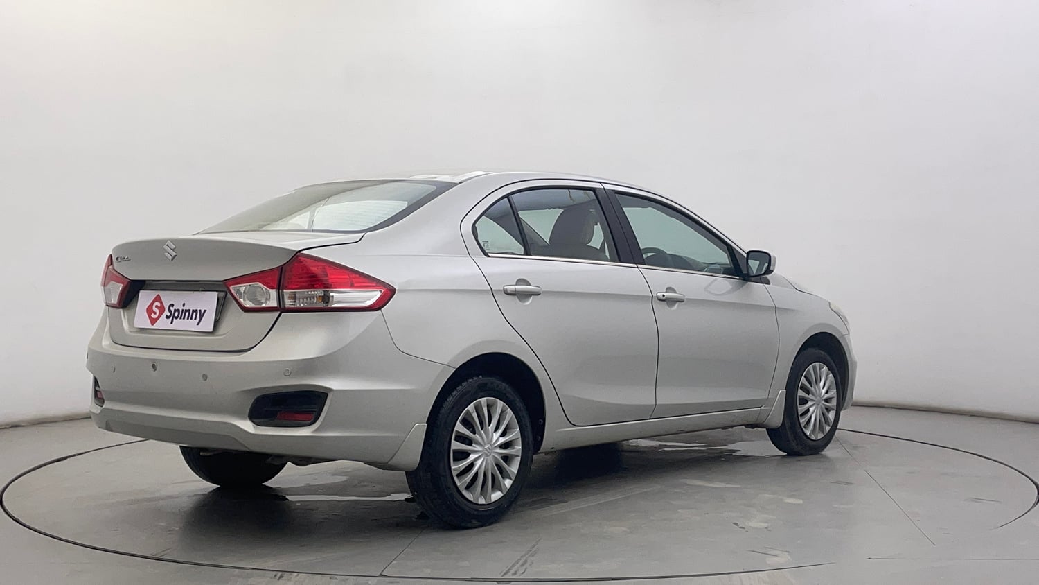 Used 2018 Maruti Suzuki Ciaz Delta 1.4 AT Petrol Automatic exterior RIGHT REAR CORNER VIEW