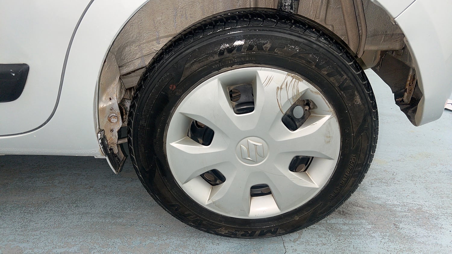 Used 2021 Maruti Suzuki Wagon R 1.0 VXi 1.0 Petrol Manual tyres LEFT REAR TYRE RIM VIEW