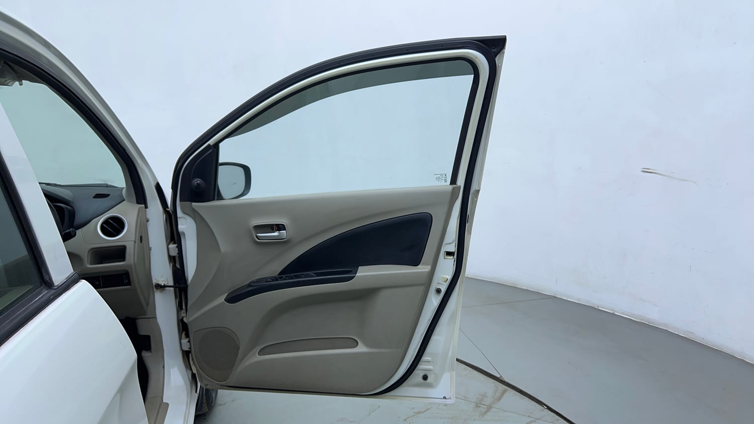 Used 2014 Maruti Suzuki Celerio VXi Petrol Manual interior RIGHT FRONT DOOR OPEN VIEW