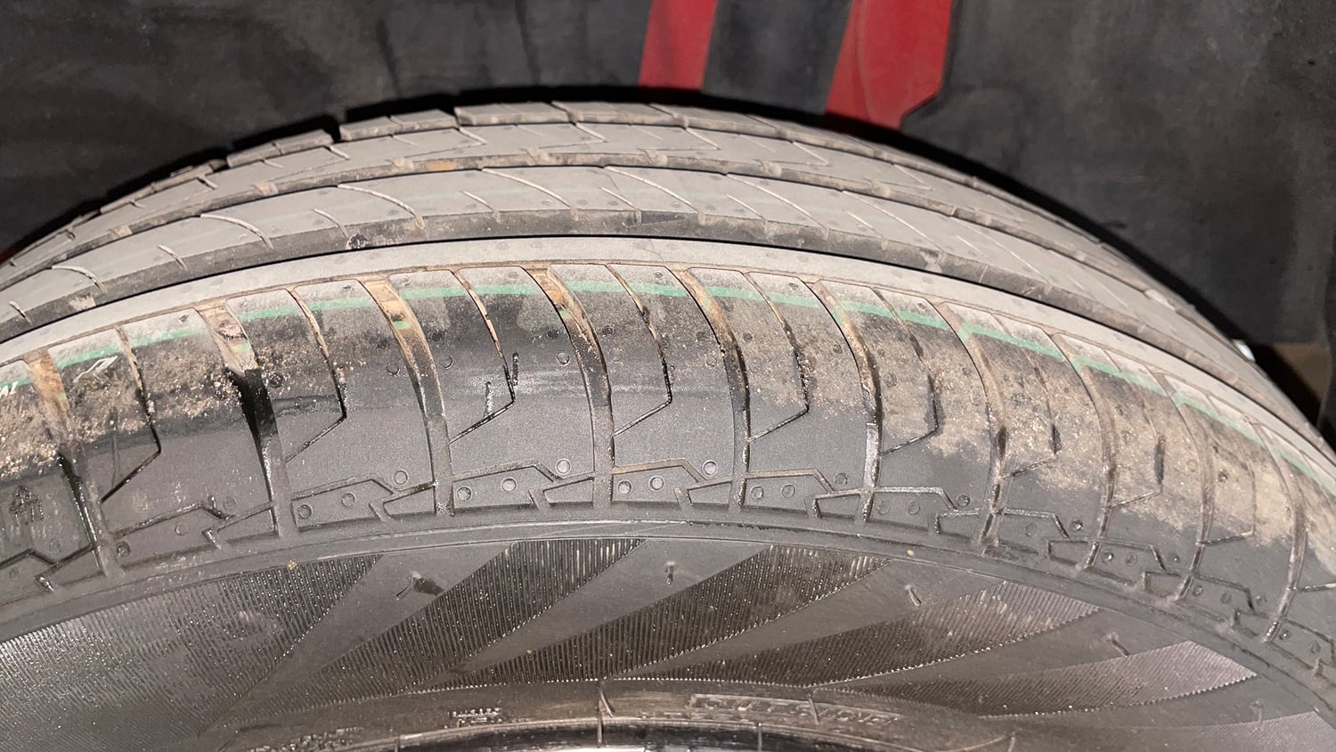 Used 2022 Maruti Suzuki Swift VXi AMT Petrol Automatic tyres LEFT REAR TYRE TREAD VIEW