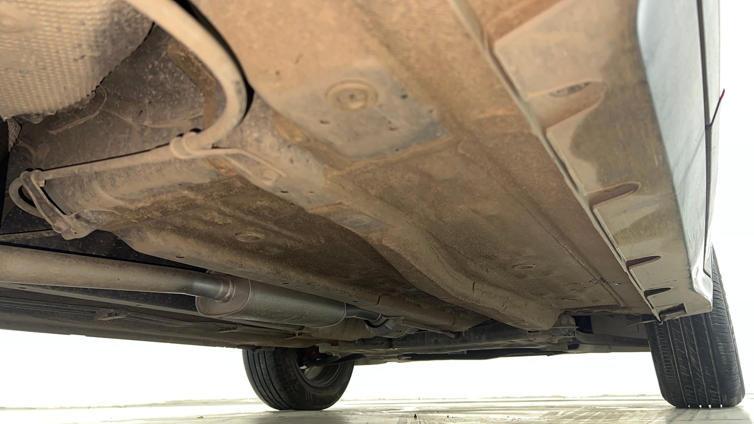Used 2021 Kia Sonet GTX Plus 1.0 DCT Petrol Automatic extra REAR RIGHT UNDERBODY VIEW