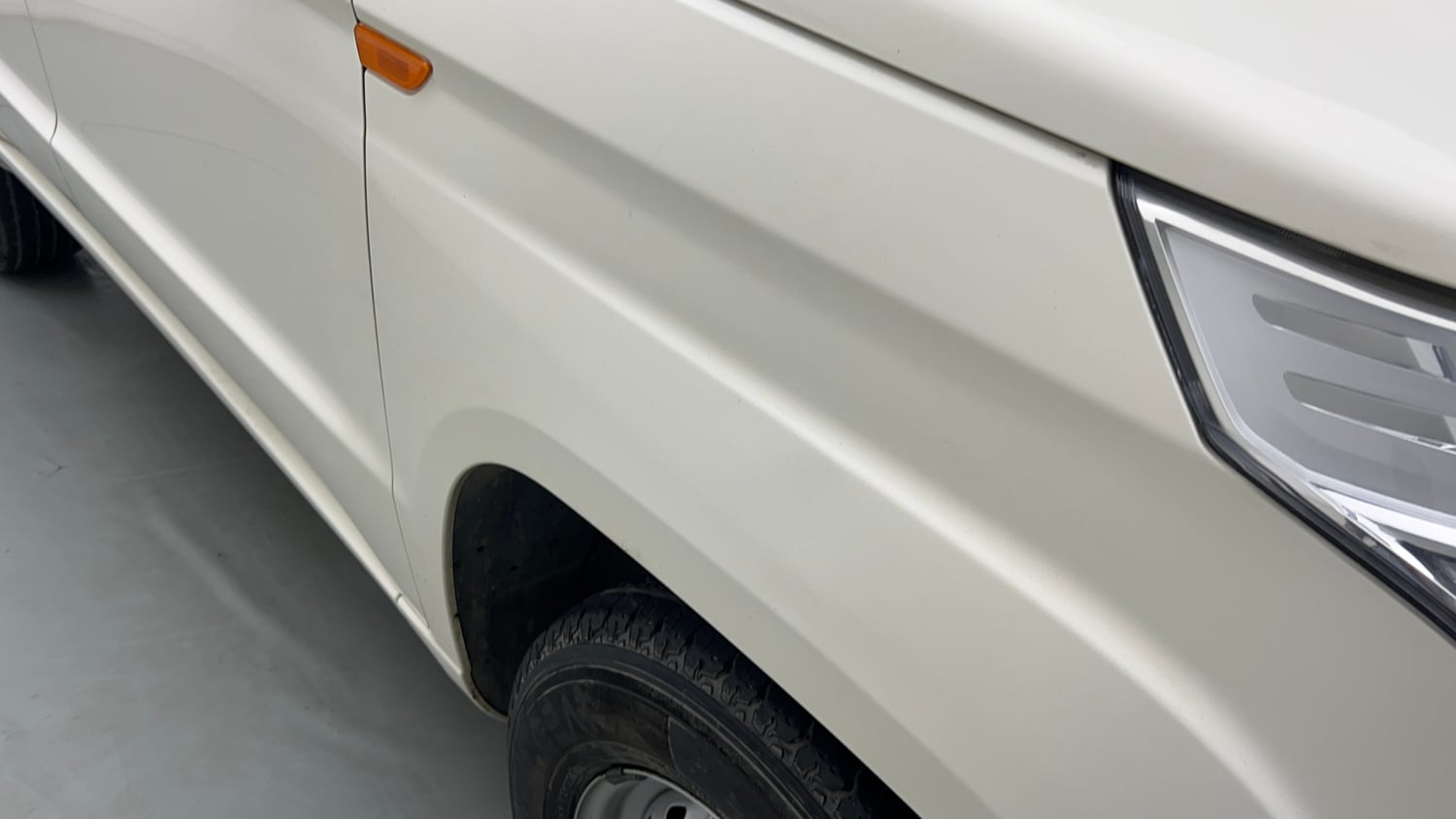Used 2019 Mahindra TUV300 T4 Plus Diesel Manual dents MINOR SCRATCH