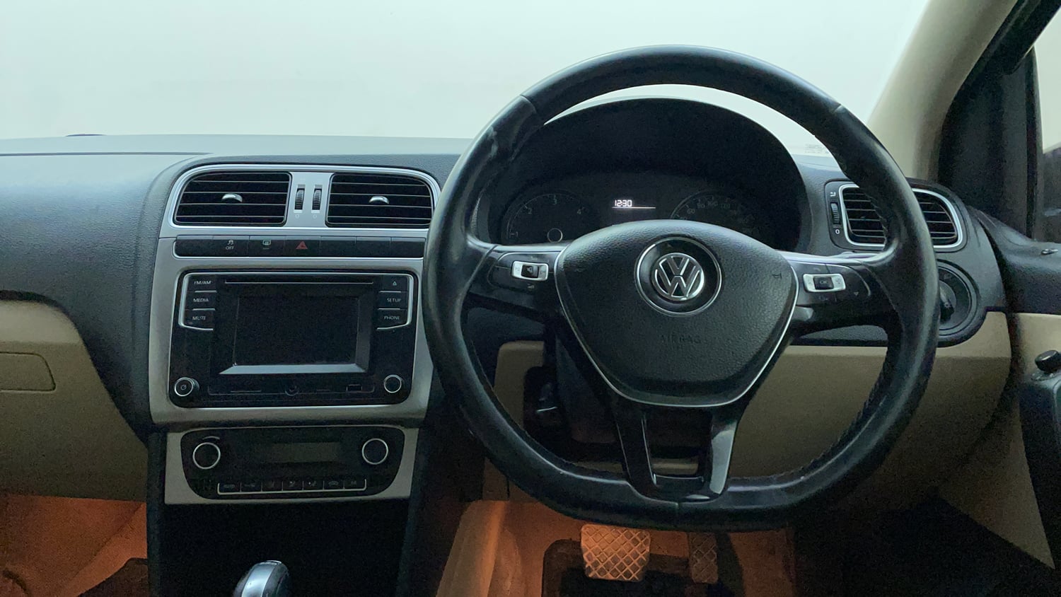 Used 2018 Volkswagen Ameo Highline 1.5L AT Diesel Automatic interior STEERING VIEW