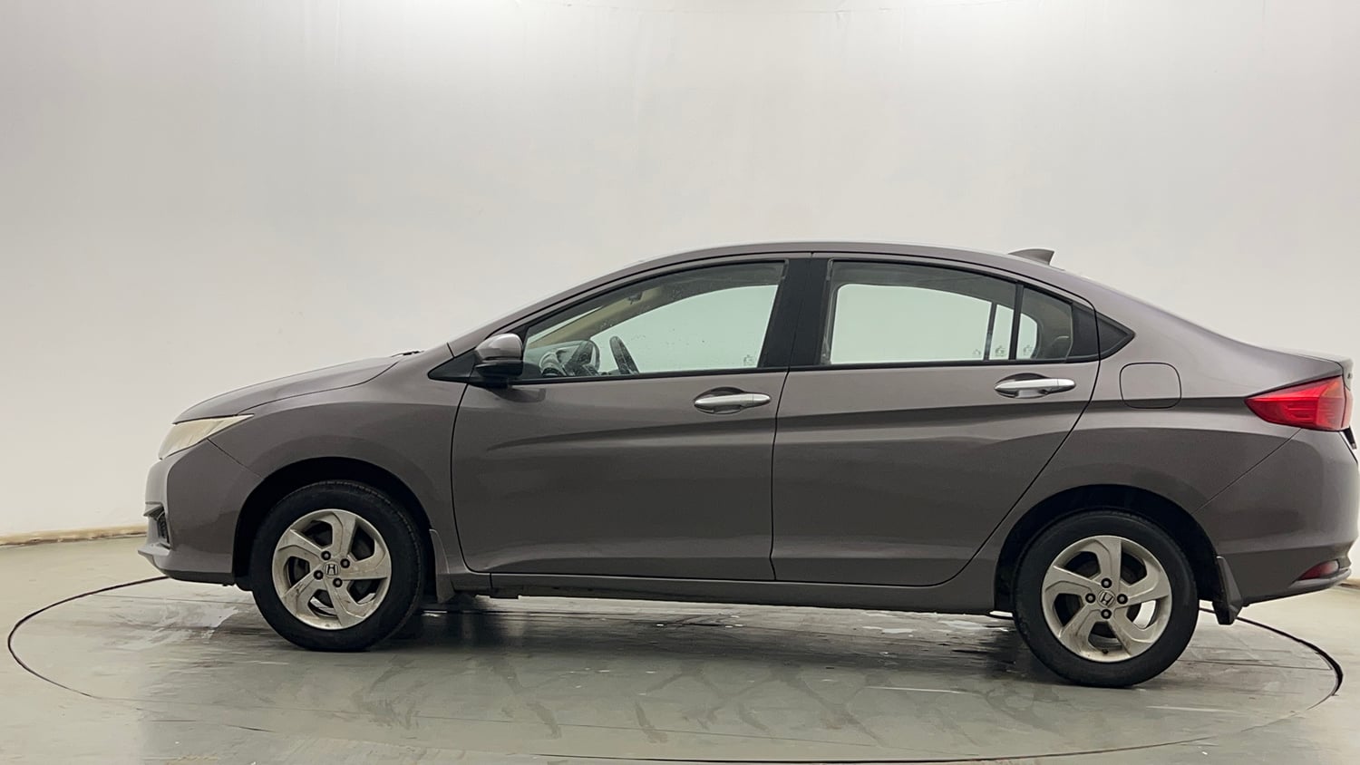 Used 2016 Honda City V Petrol Manual exterior LEFT SIDE VIEW