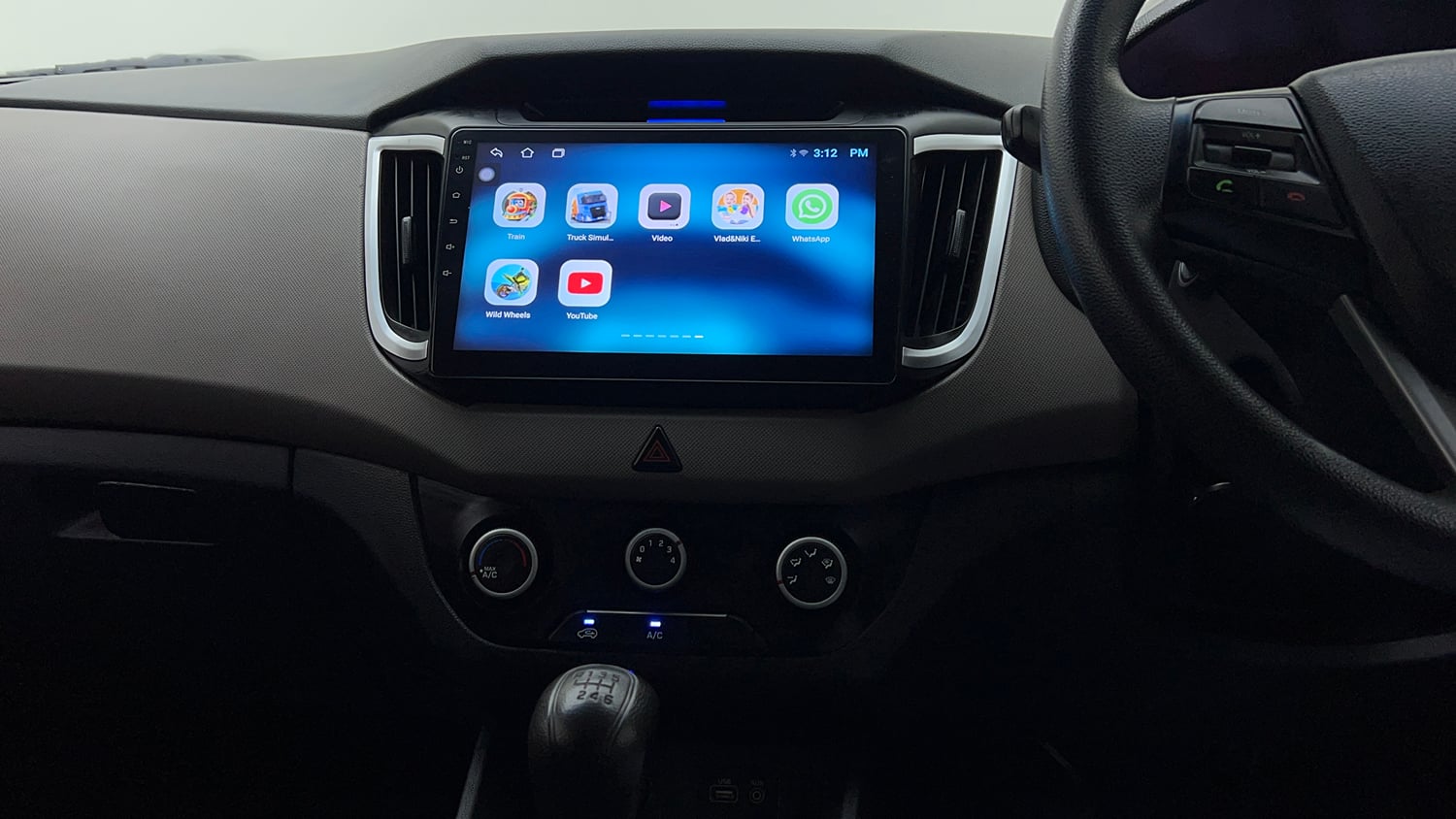 Used 2018 Hyundai Creta E Plus 1.6 Petrol Petrol Manual interior MUSIC SYSTEM & AC CONTROL VIEW