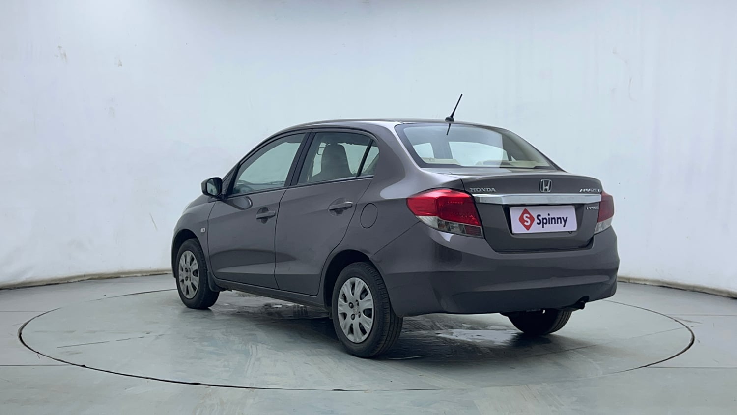 Used 2014 Honda Amaze 1.2 S i-VTEC Petrol Manual exterior LEFT REAR CORNER VIEW