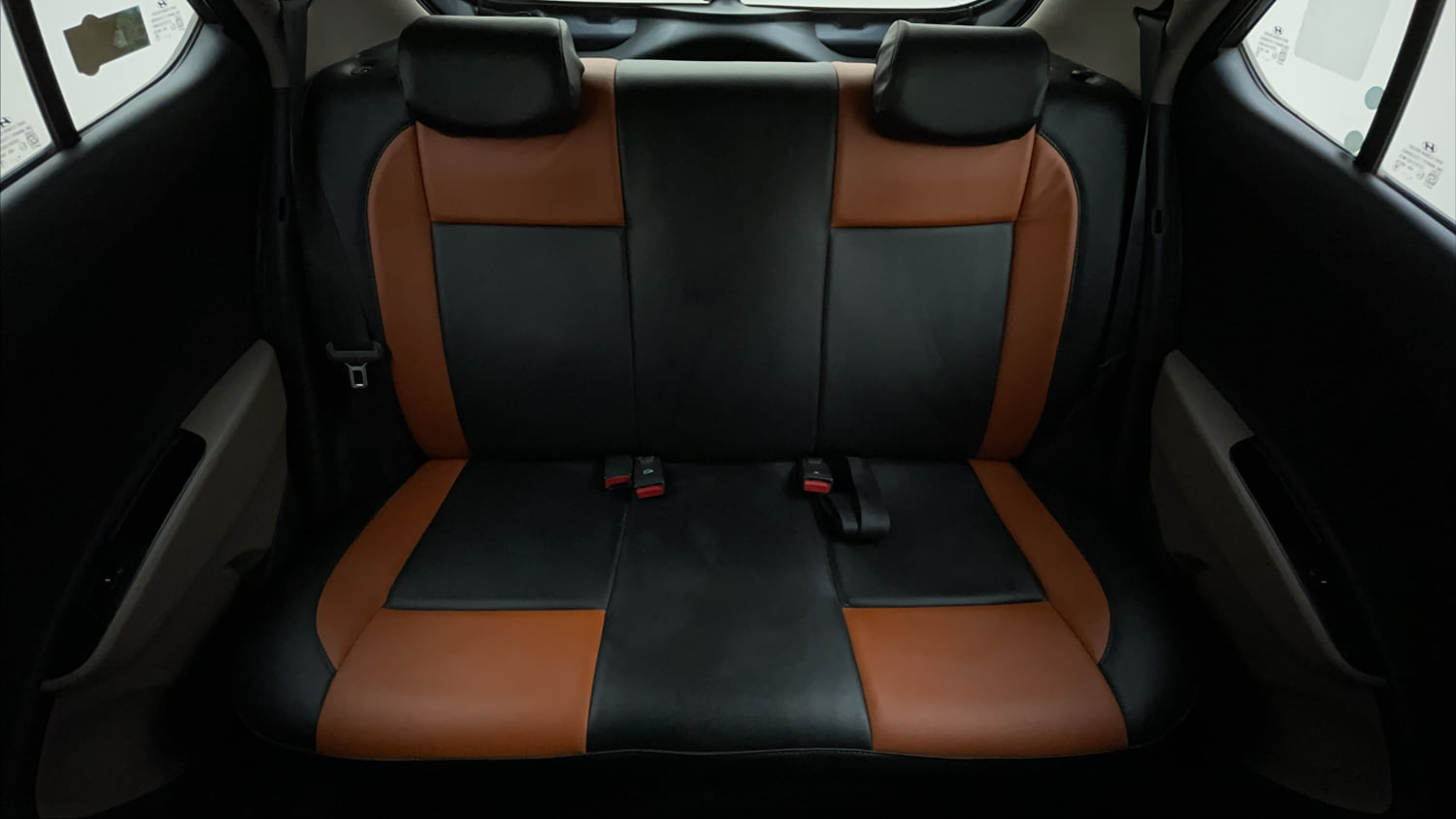 Used 2019 Hyundai Grand i10 Asta 1.2 Kappa VTVT Petrol Manual interior REAR SEAT CONDITION VIEW