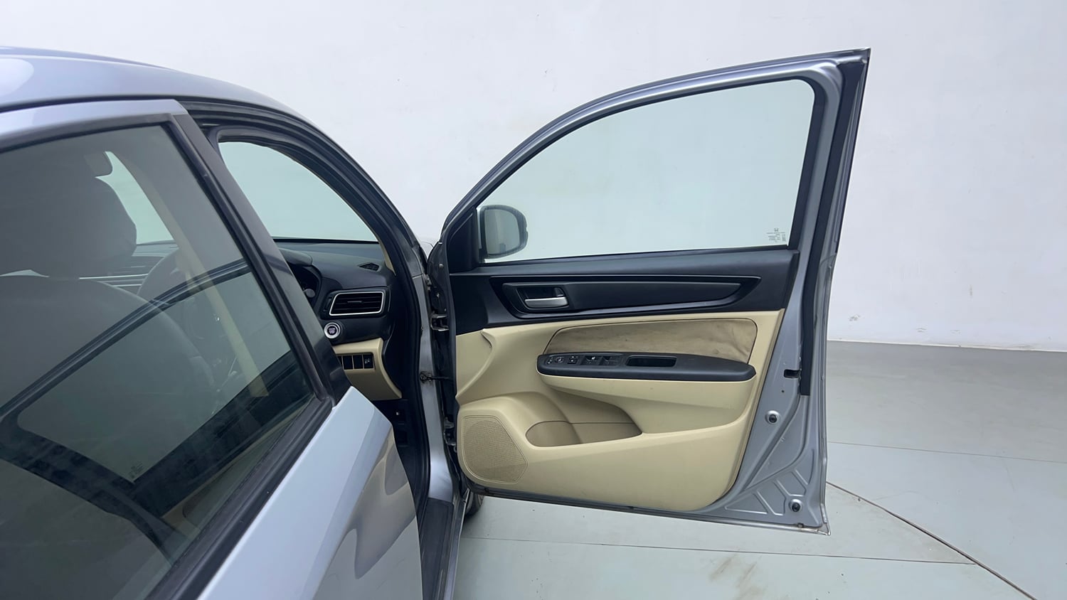 Used 2018 Honda Amaze 1.2 VX MT Petrol Petrol Manual interior RIGHT FRONT DOOR OPEN VIEW
