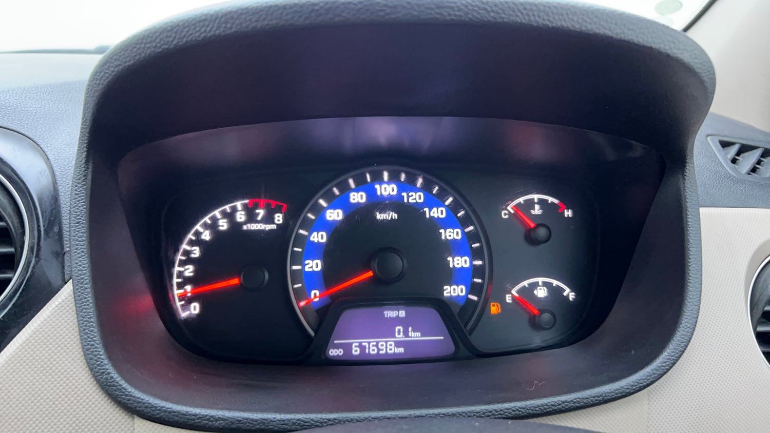 Used 2015 Hyundai Xcent S 1.2 (O) Petrol Manual interior CLUSTERMETER VIEW