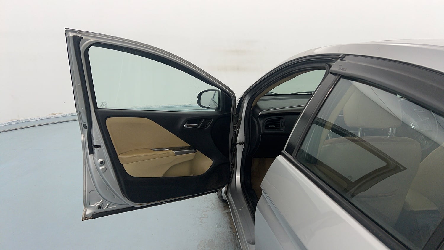 Used 2014 Honda City VX Petrol Manual interior LEFT FRONT DOOR OPEN VIEW