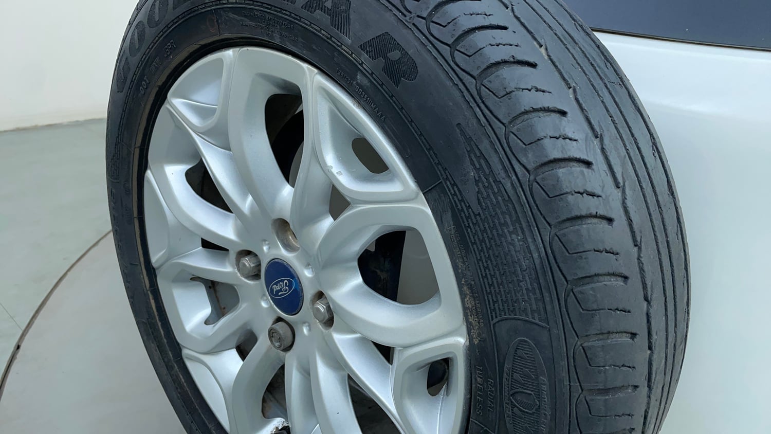 Used 2017 Ford EcoSport Titanium 1.5L TDCi Diesel Manual tyres SPARE TYRE VIEW