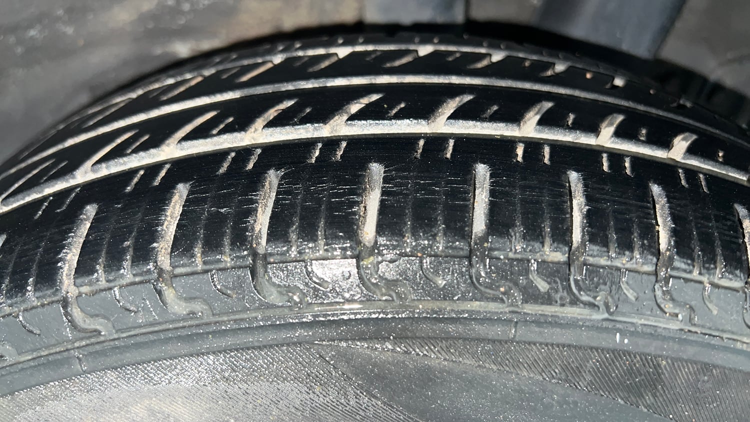 Used 2016 Hyundai Grand i10 Sportz 1.2 Kappa VTVT Petrol Manual tyres LEFT REAR TYRE TREAD VIEW