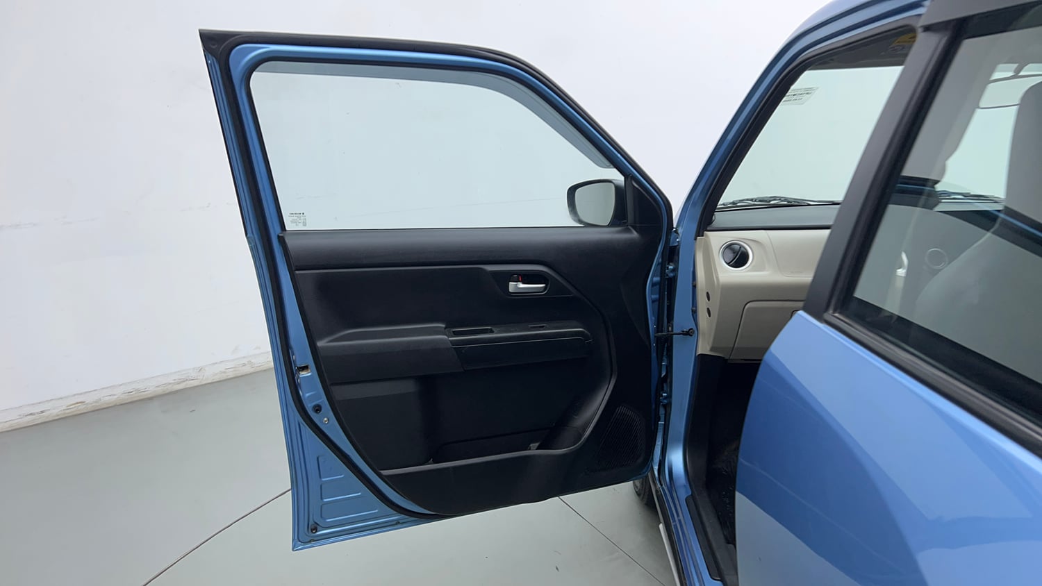 Used 2020 Maruti Suzuki Wagon R ZXi 1.2 Petrol Manual interior LEFT FRONT DOOR OPEN VIEW