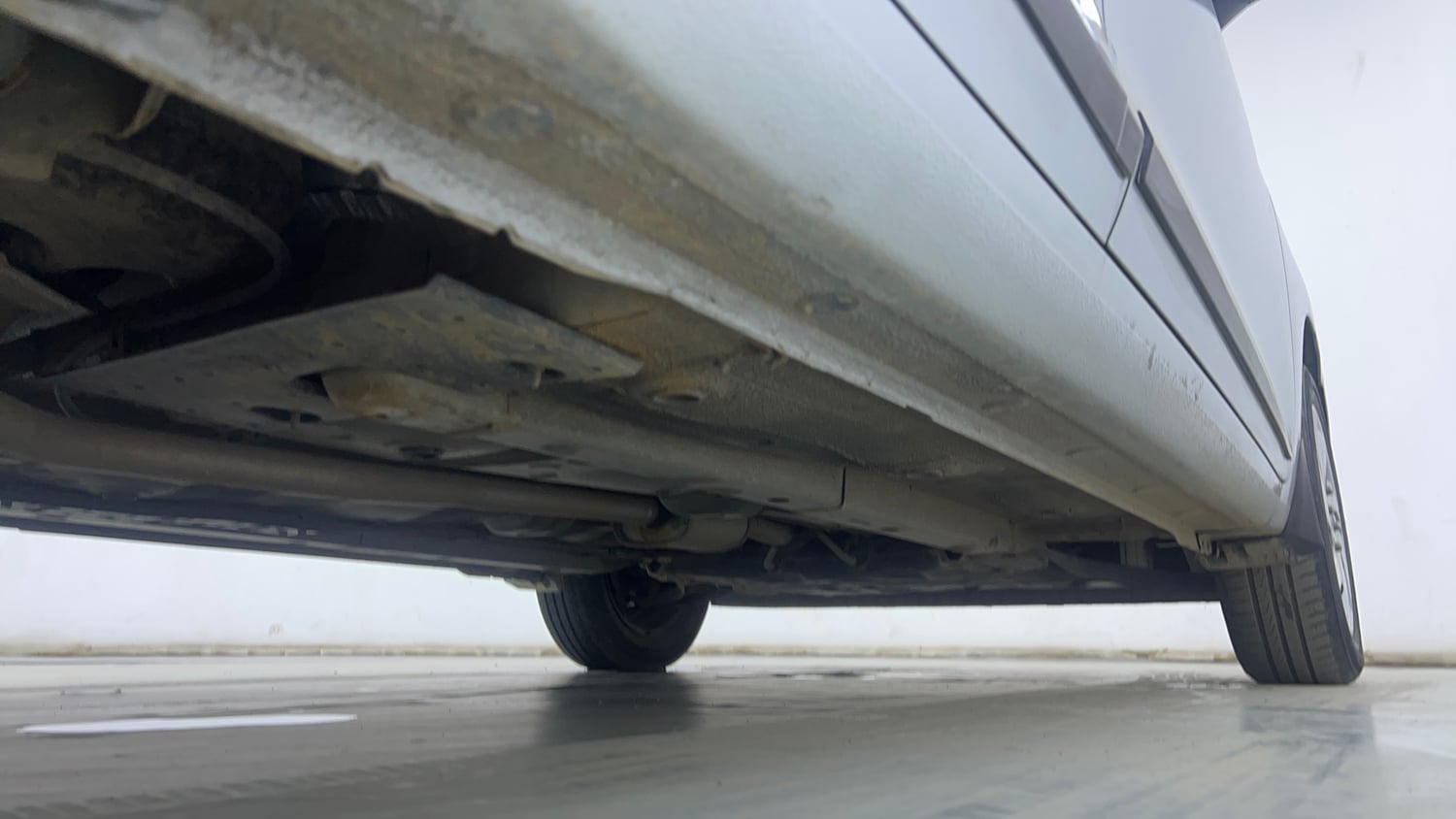 Used 2019 Hyundai Santro Sportz AMT Petrol Automatic extra REAR RIGHT UNDERBODY VIEW