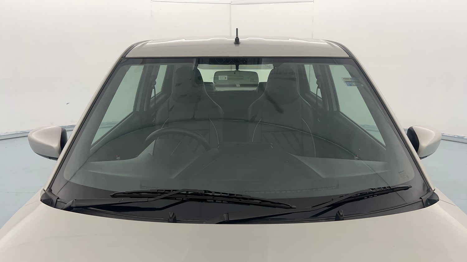 Used 2021 Maruti Suzuki Wagon R 1.0 VXi 1.0 Petrol Manual exterior FRONT WINDSHIELD VIEW