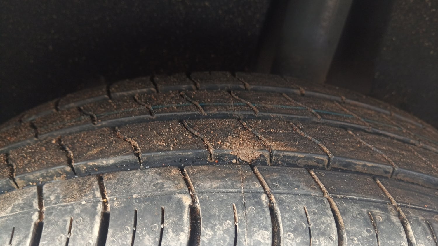 Used 2020 Maruti Suzuki Baleno Zeta Petrol Manual tyres LEFT REAR TYRE TREAD VIEW