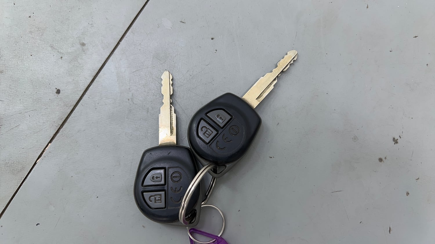 Used 2019 Maruti Suzuki Dzire VDi AMT Diesel Automatic extra CAR KEY VIEW