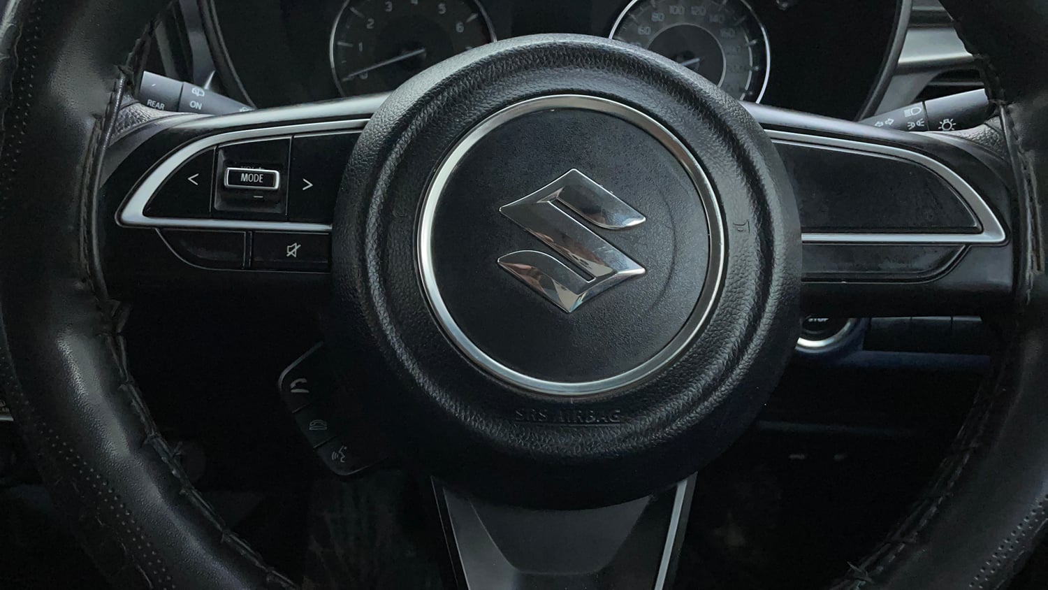 Used 2022 Maruti Suzuki Baleno Zeta MT Petrol Manual top_features Airbags